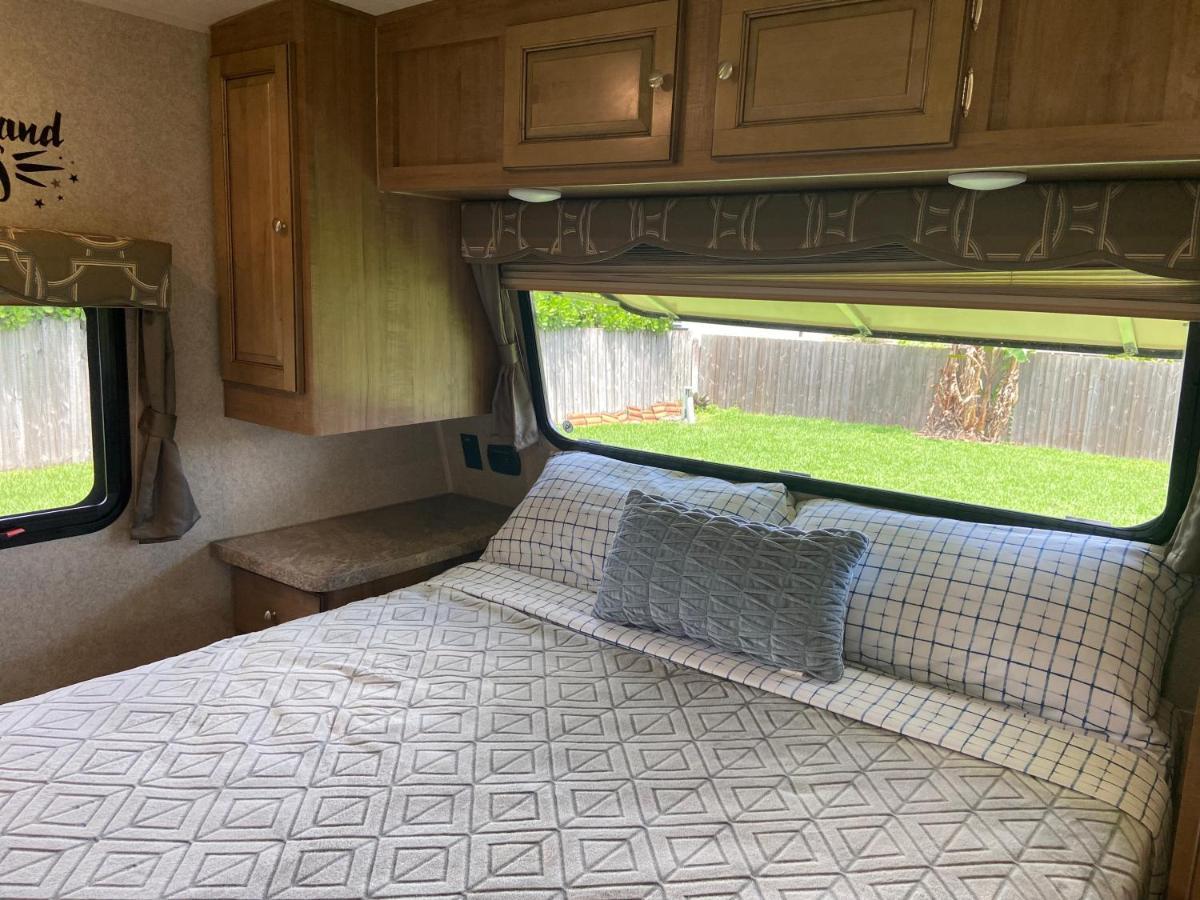 Cozy Camper - Free Parking Hotel Miami Buitenkant foto