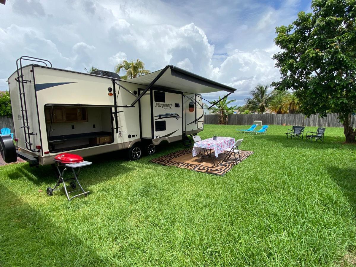 Cozy Camper - Free Parking Hotel Miami Buitenkant foto