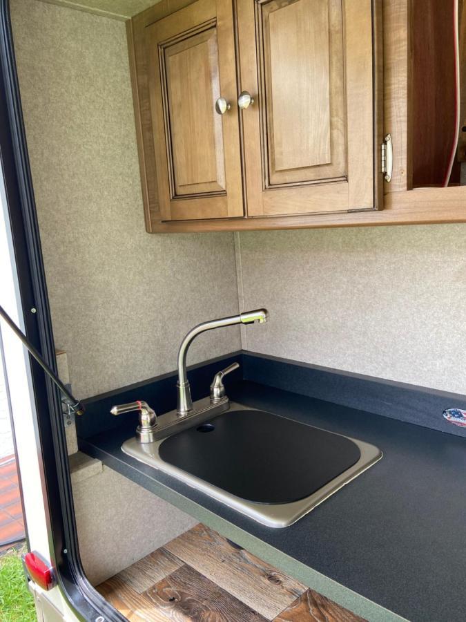 Cozy Camper - Free Parking Hotel Miami Buitenkant foto